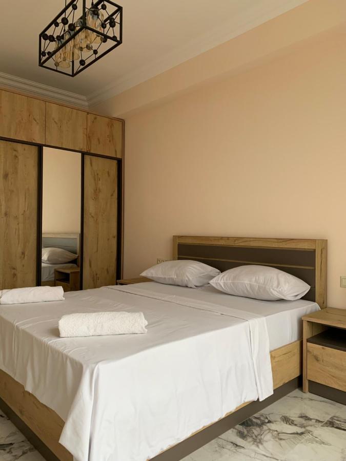 City Central Apartment Erivan Exterior foto